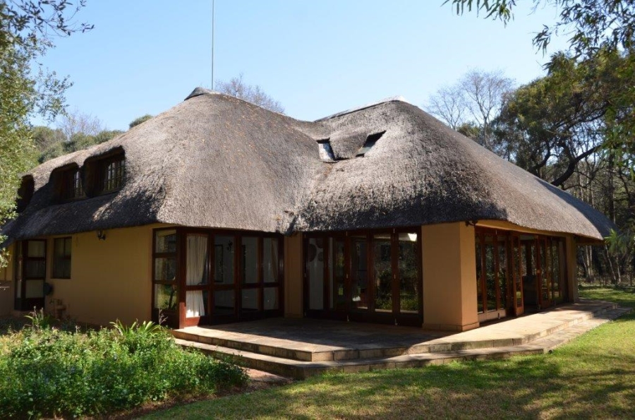 4 Bedroom Property for Sale in Lakeland North West